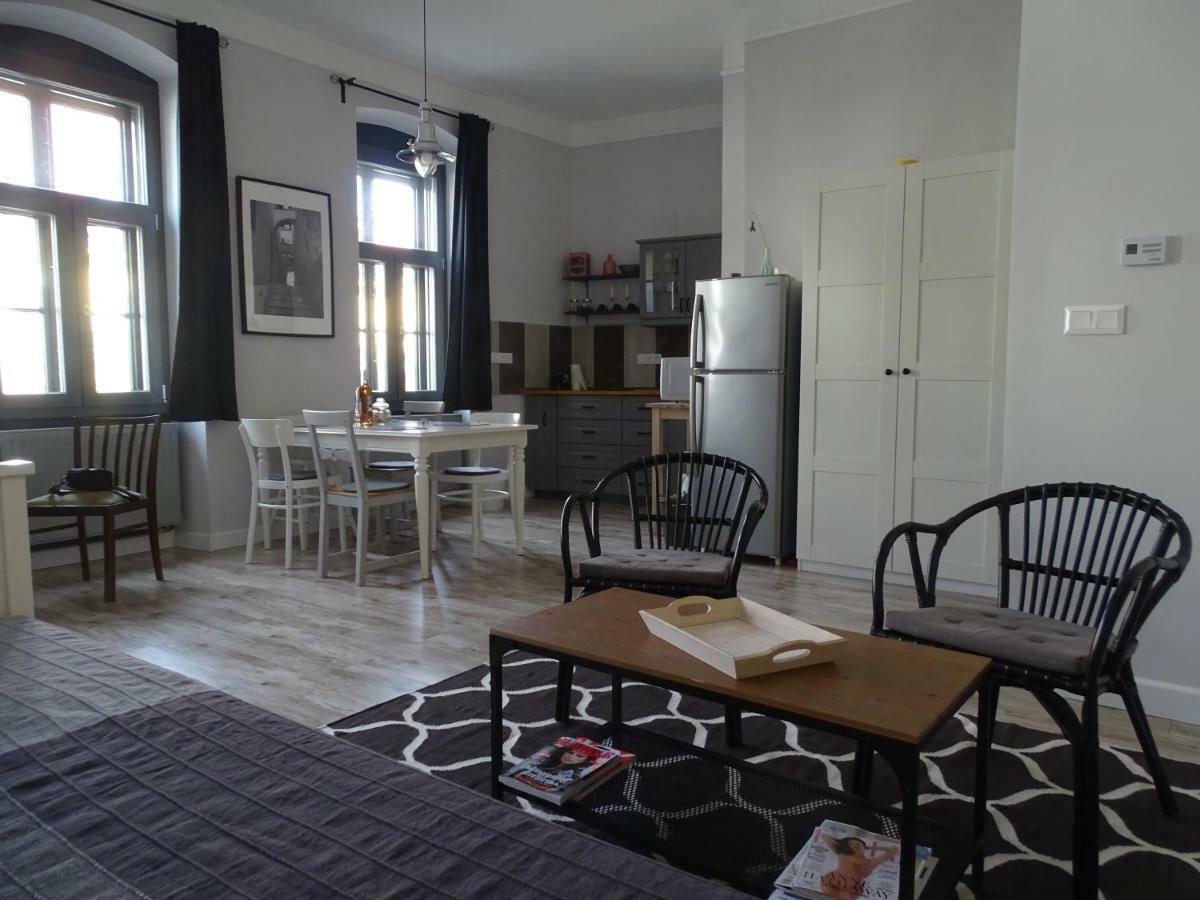 Ovaros Apartman Веспрем Экстерьер фото